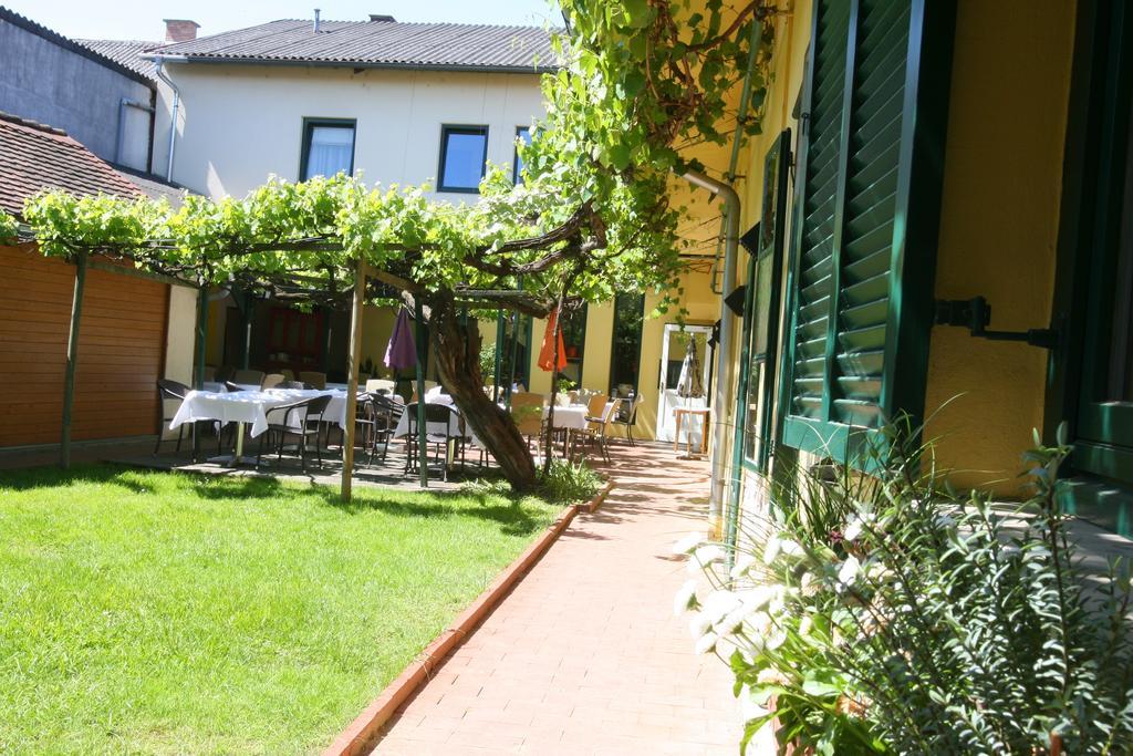 Landgasthof Zum Alten Weinstock Rudersdorf Esterno foto